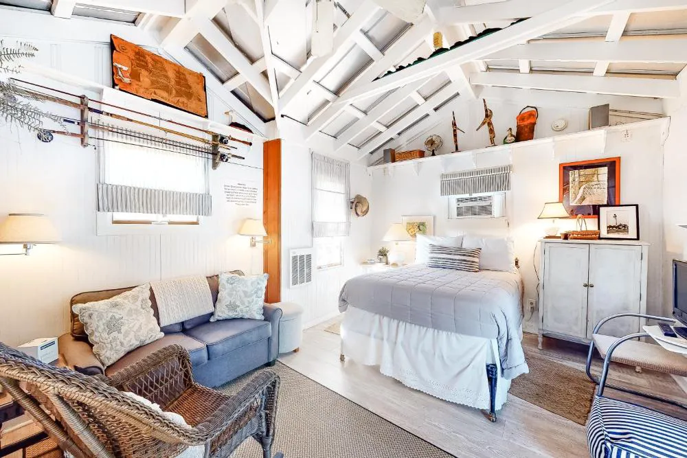 Baby Breezy Tree House hotel hero