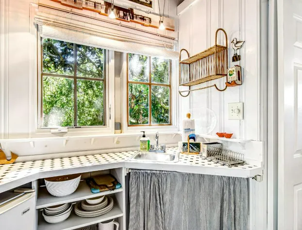 Baby Breezy Tree House hotel detail image 3