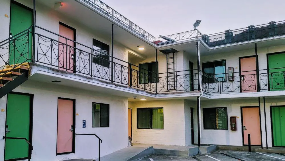 Bell Vista Motel hotel hero