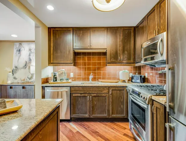 Riverview Penthouse hotel detail image 3