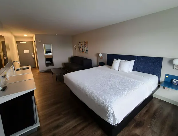 Microtel Inn & Suites by Wyndham Milford hotel detail image 4