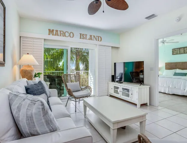 Sunshine on My Shoulders hotel detail image 3