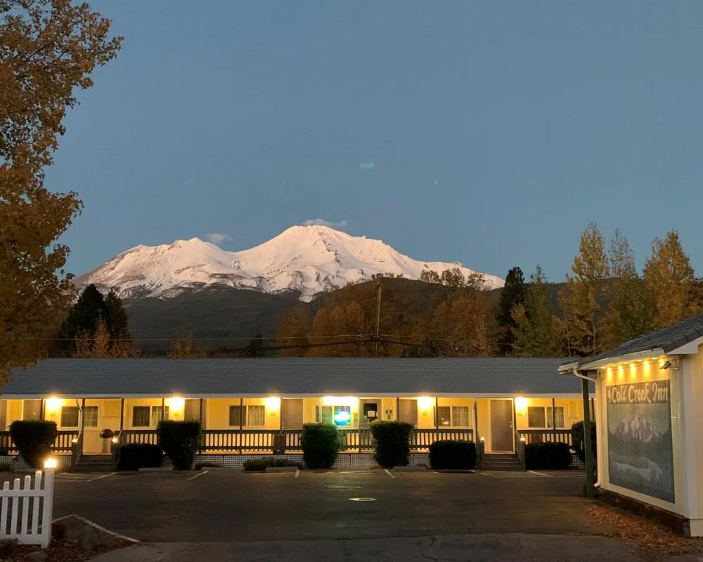 Cold Creek Inn hotel hero