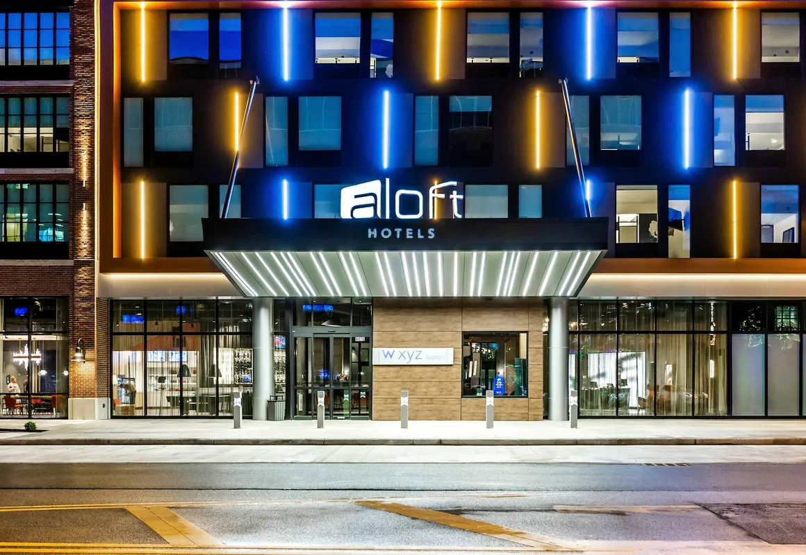 Aloft Columbus Easton hotel hero