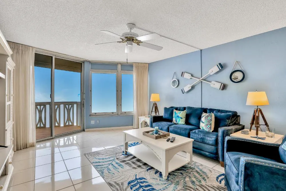 Van Lee 1203 hotel hero