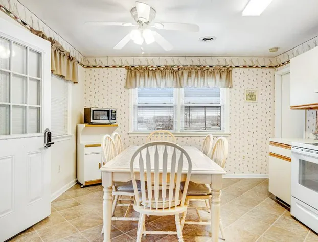 37534 Lighthouse Rd #202 hotel detail image 1