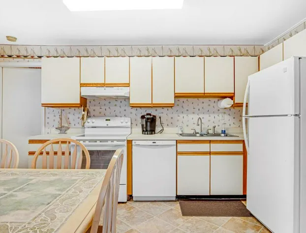 37534 Lighthouse Rd #202 hotel detail image 4