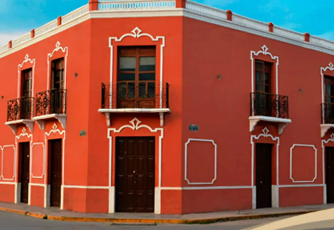 Hotel Plaza hotel hero