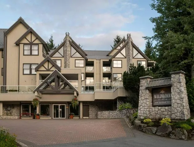 Wildwood Lodge by Cozystay Signature Whistler hotel detail image 1