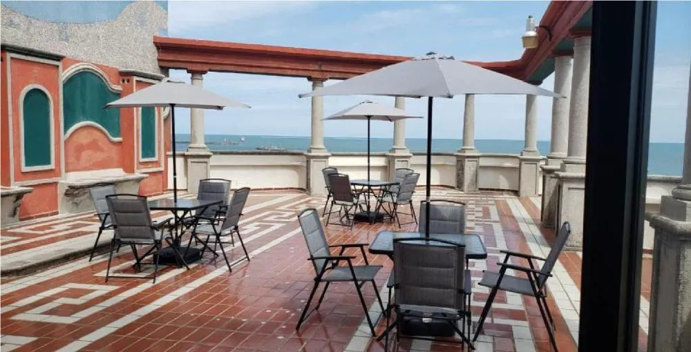 Hotel Candilejas Playa hotel hero