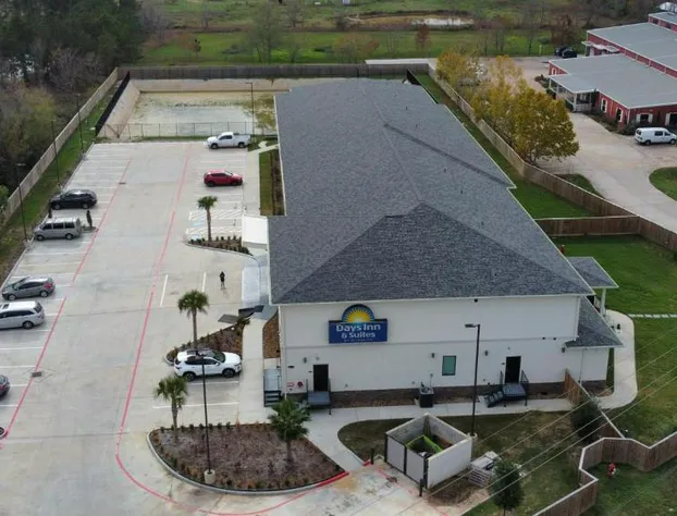 Days Inn & Suites by Wyndham Greater Tomball hotel detail image 3