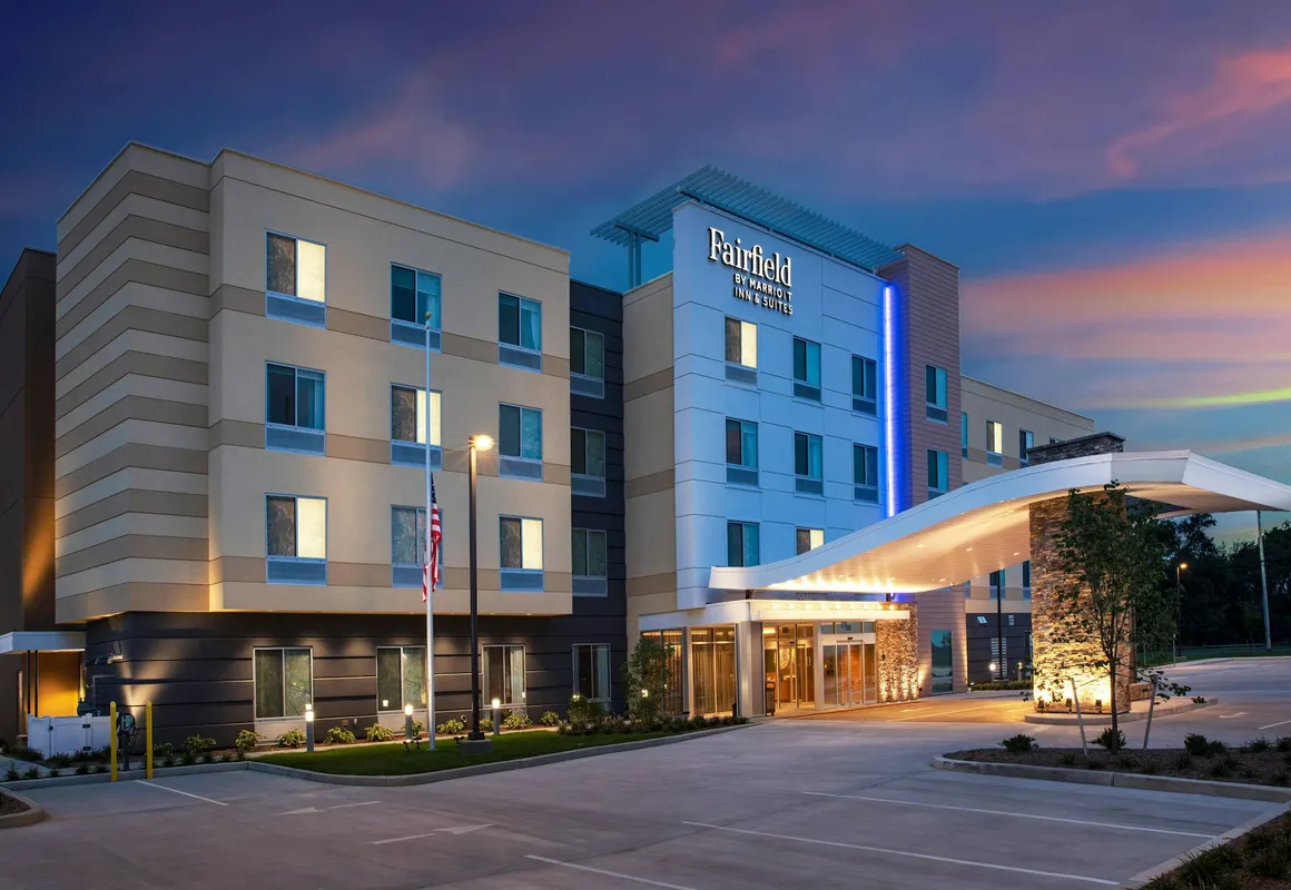 Fairfield Inn & Suites by Marriott Lebanon near Expo Center hotel hero