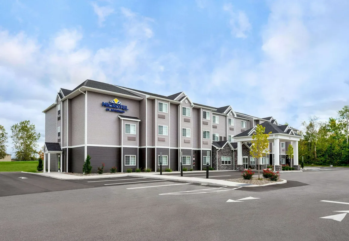 Microtel Inn & Suites by Wyndham Farmington hotel hero