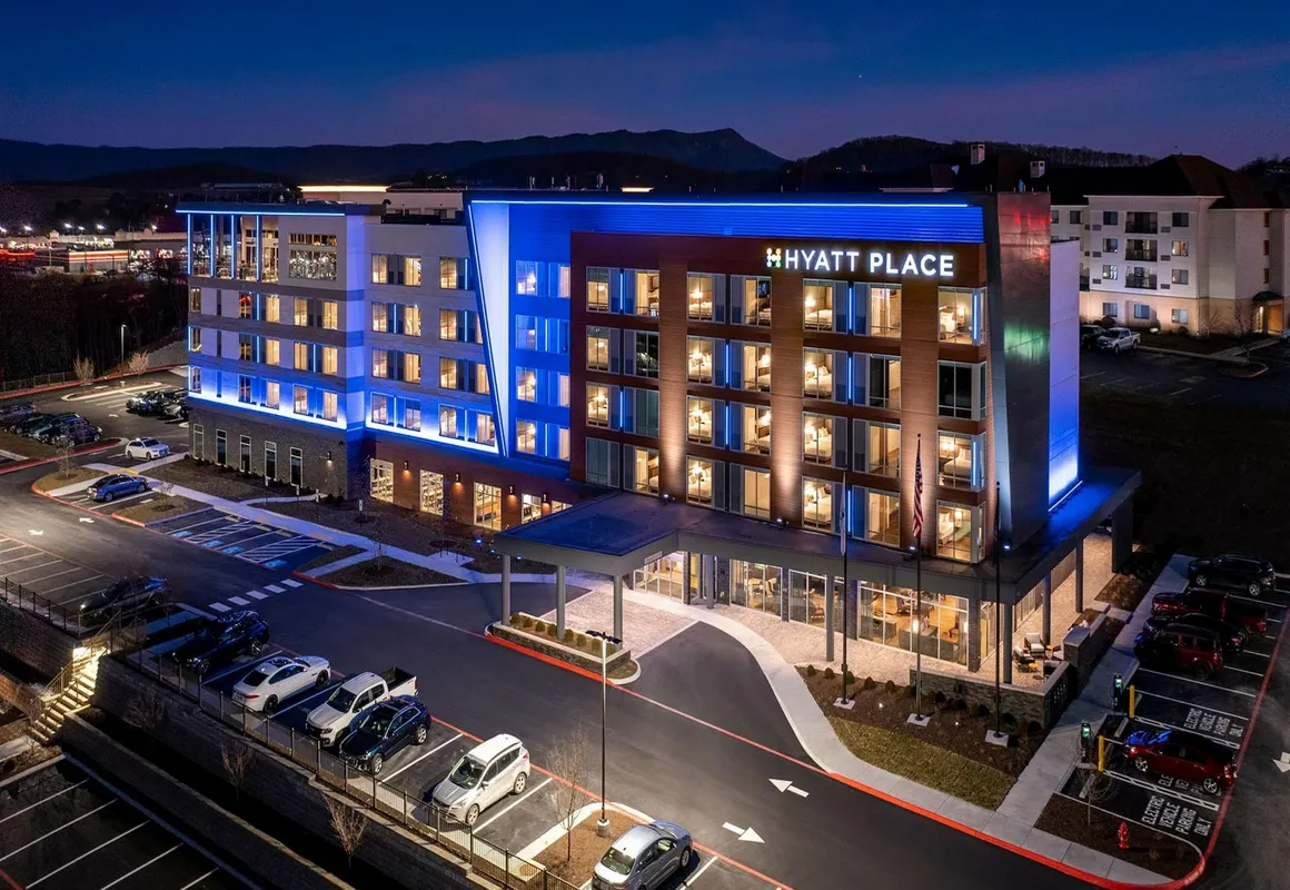 Hyatt Place Harrisonburg hotel hero