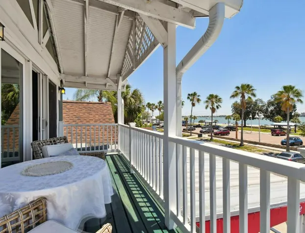 Sea Breeze Manor Inn hotel detail image 4