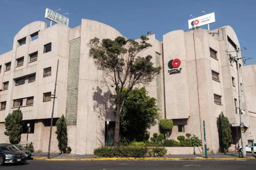 Capital O Andrade, Mexico City hotel hero