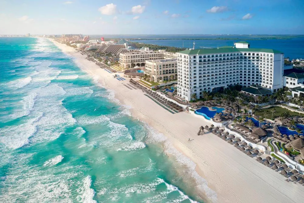 JW Marriott Cancun Resort & Spa hotel hero
