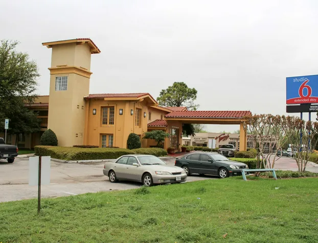 Studio 6 Denton, TX - UNT hotel detail image 2