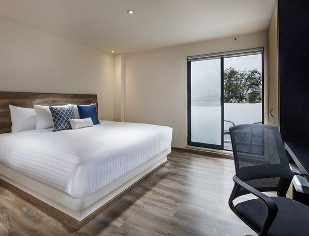 ROOM Hotel & Suites hotel detail image 4