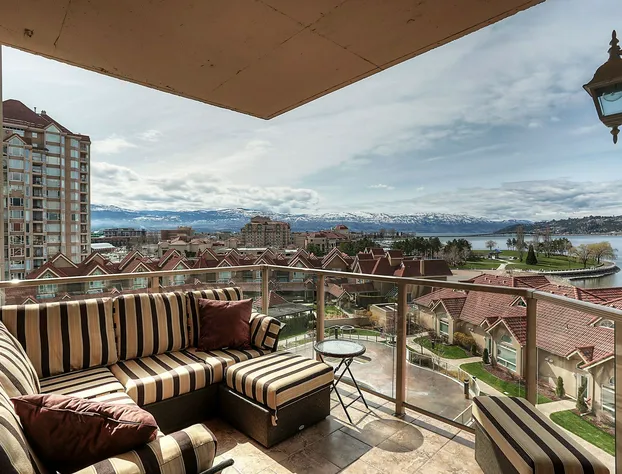 Sunset Waterfront Resort by KelownaGo hotel detail image 2