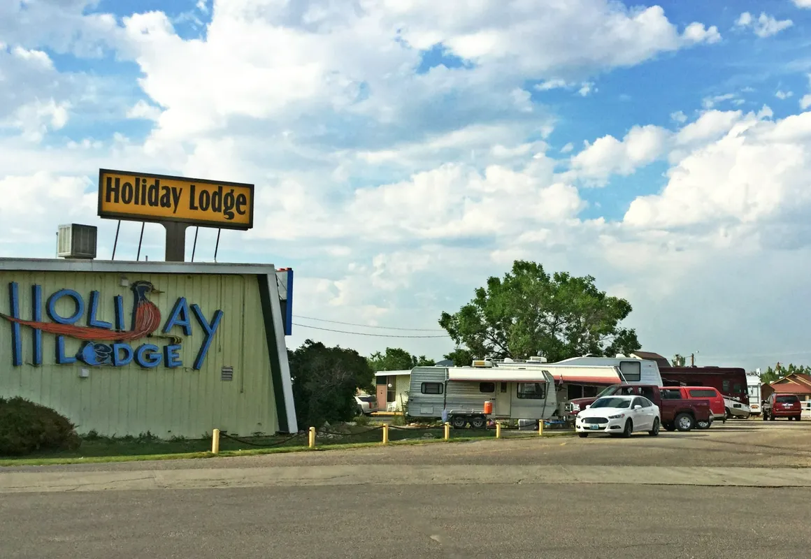 Holiday Lodge Motel hotel hero