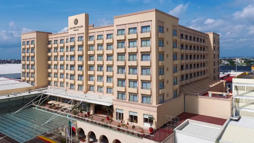 Galería Plaza Veracruz by Brisas hotel hero