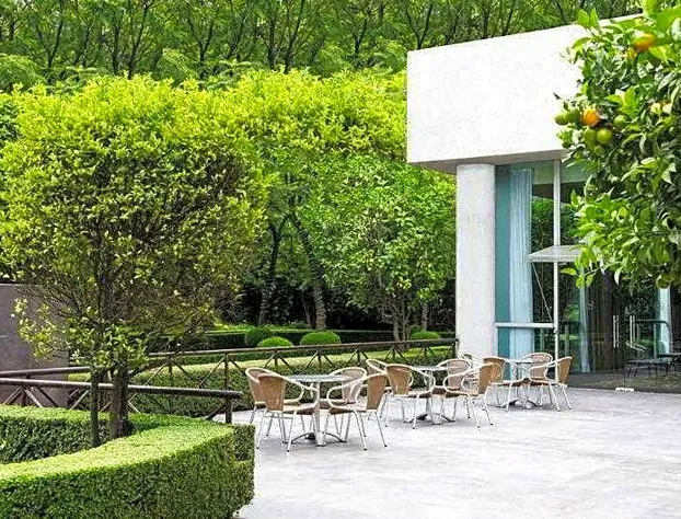 Sheraton Santa Fe hotel detail image 4