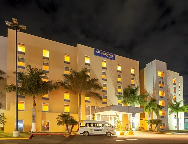 City Express by Marriott Celaya Parque hotel detail image 2