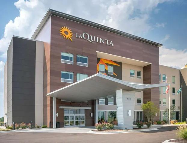 La Quinta Inn & Suites by Wyndham West Memphis hotel detail image 1