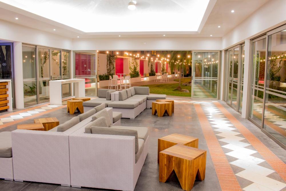 Plaza Pelicanos Club Beach Resort All Inclusive hotel hero