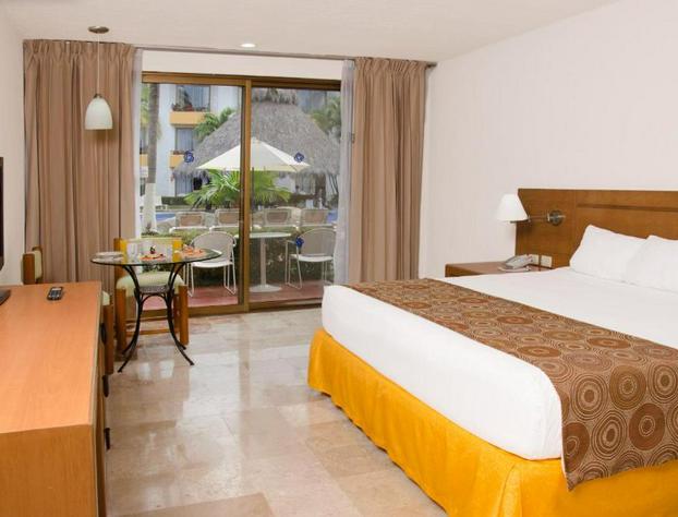 Plaza Pelicanos Club Beach Resort All Inclusive hotel detail image 3