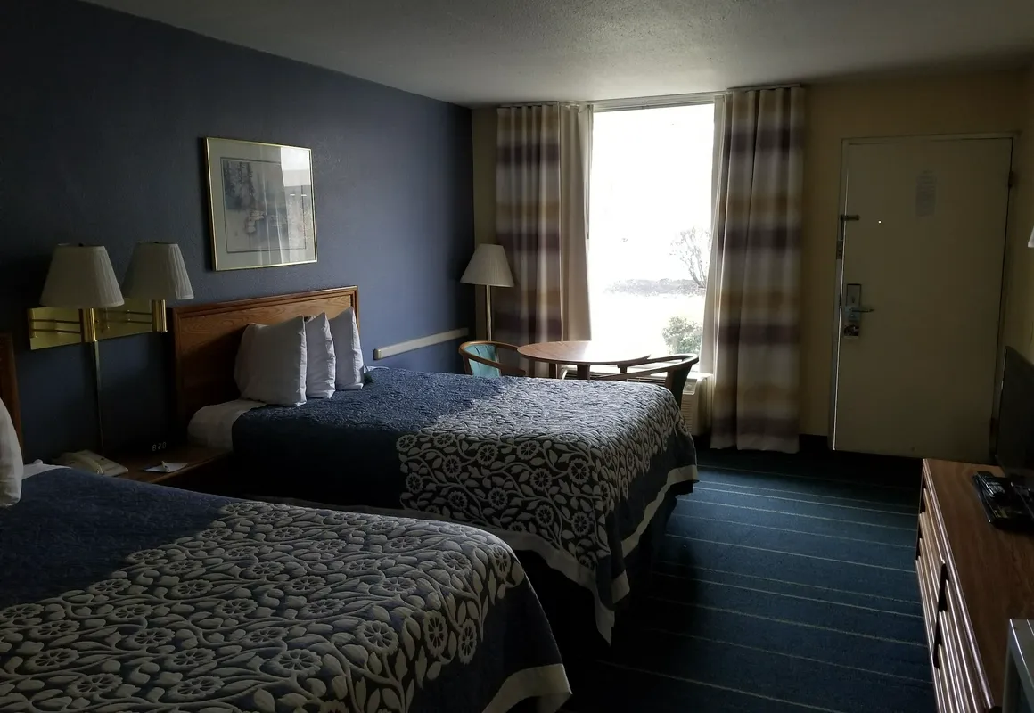 Baymont by Wyndham South Hill hotel hero