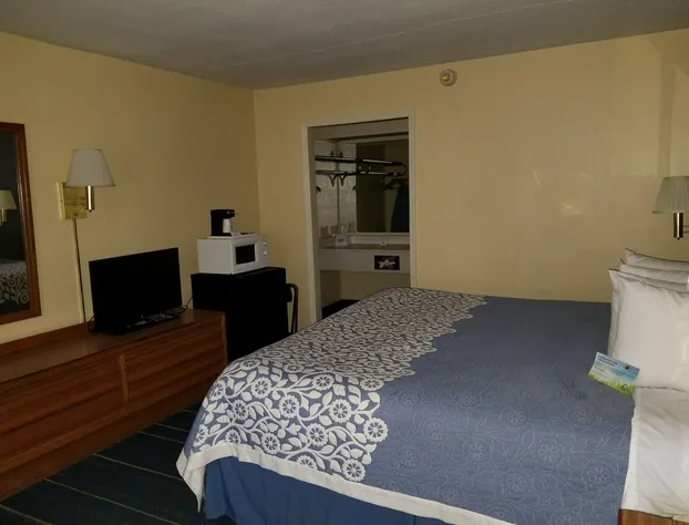 Baymont by Wyndham South Hill hotel detail image 4