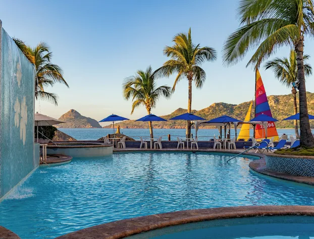 Las Flores Beach Resort hotel detail image 3