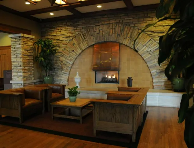 DoubleTree by Hilton Libertyville - Mundelein hotel detail image 3