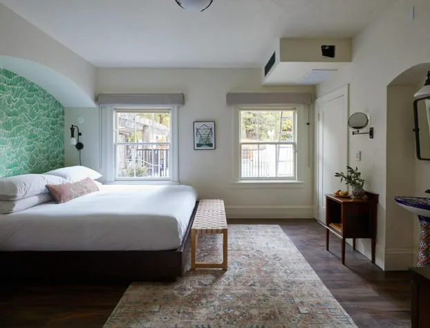 The Stavrand Russian River Valley hotel detail image 4