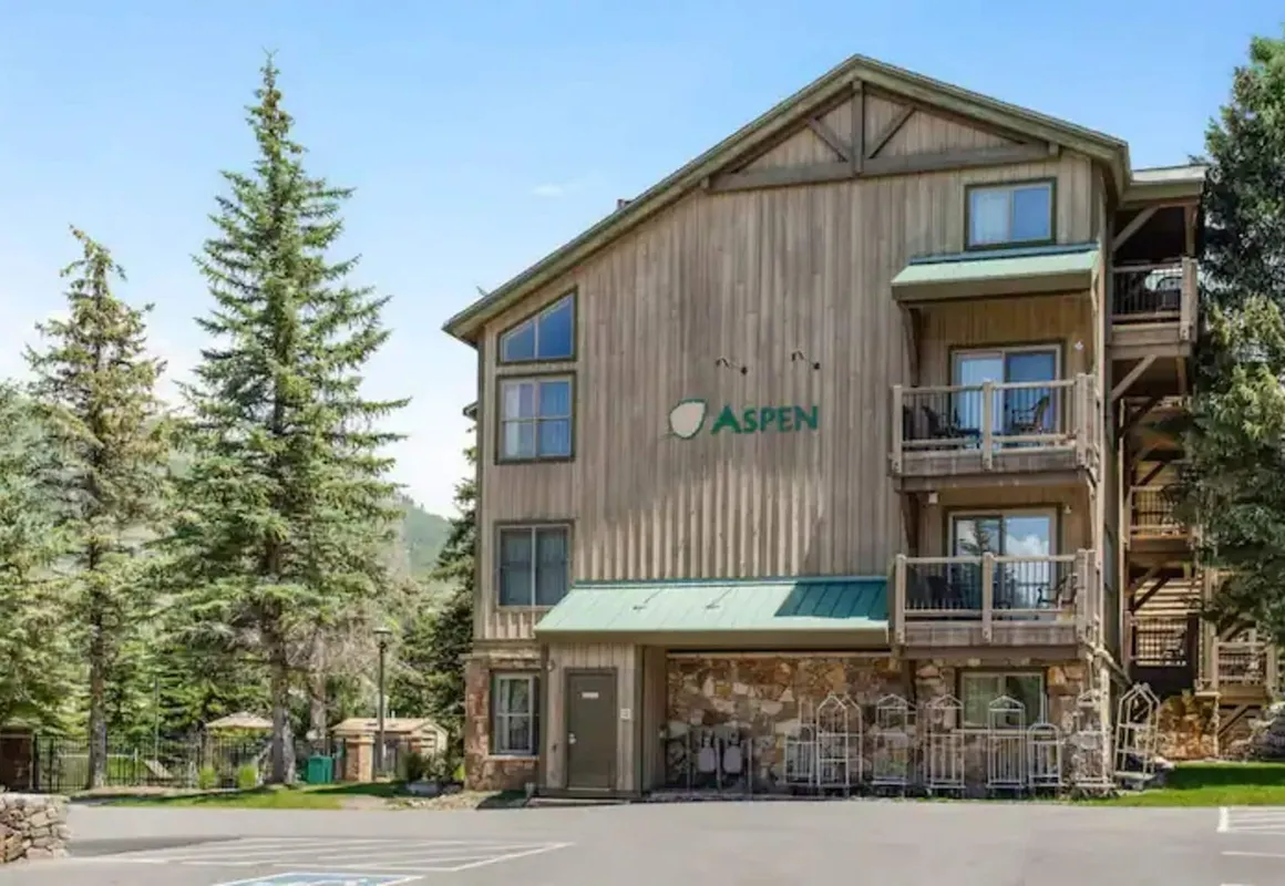 Cedar At Streamside, a VRI resort hotel hero