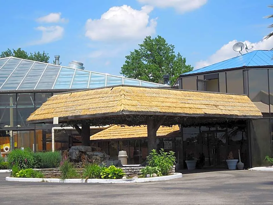 Wildwood Inn hotel hero