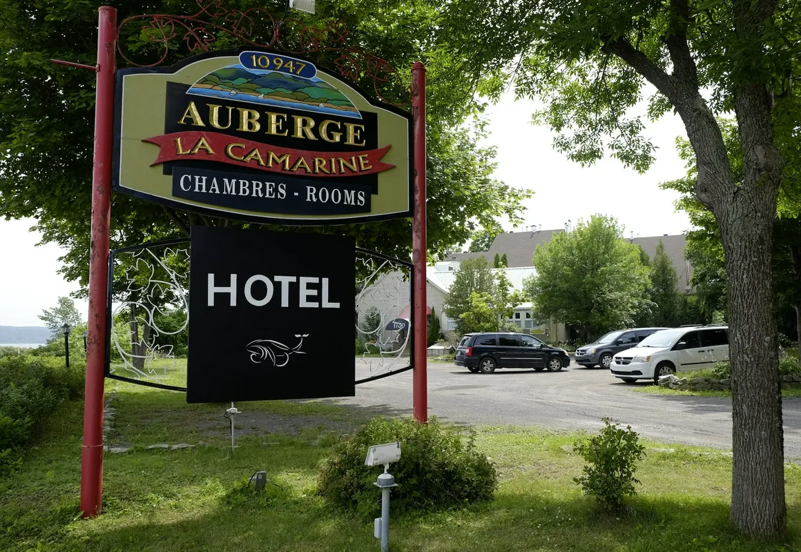 Auberge La Camarine hotel hero