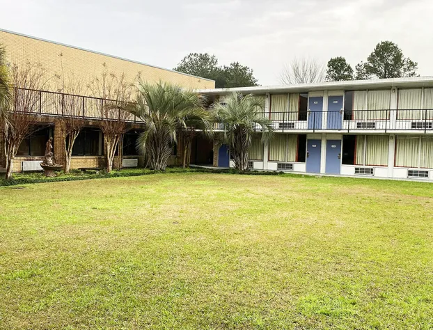 Landmark Hotel hotel detail image 1
