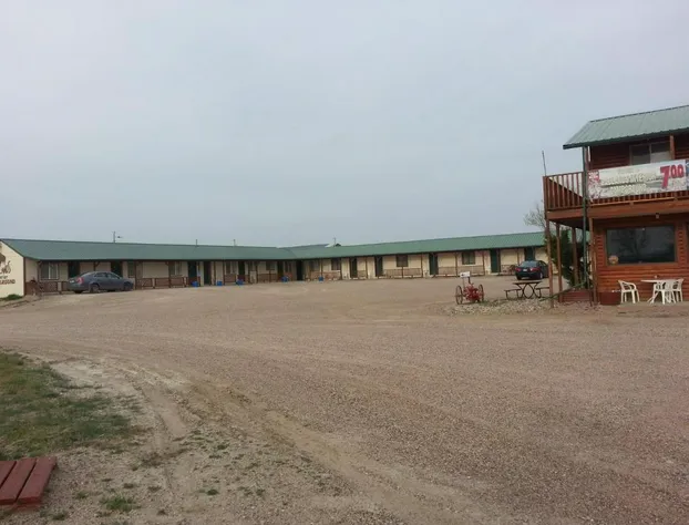 Badlands Hotel and Campground hotel detail image 1
