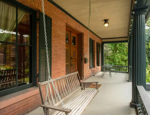 Historic District B&B hotel detail image 1