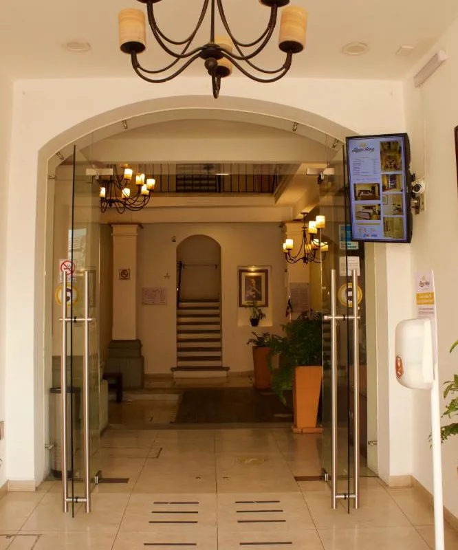 Hotel Real Alma hotel hero