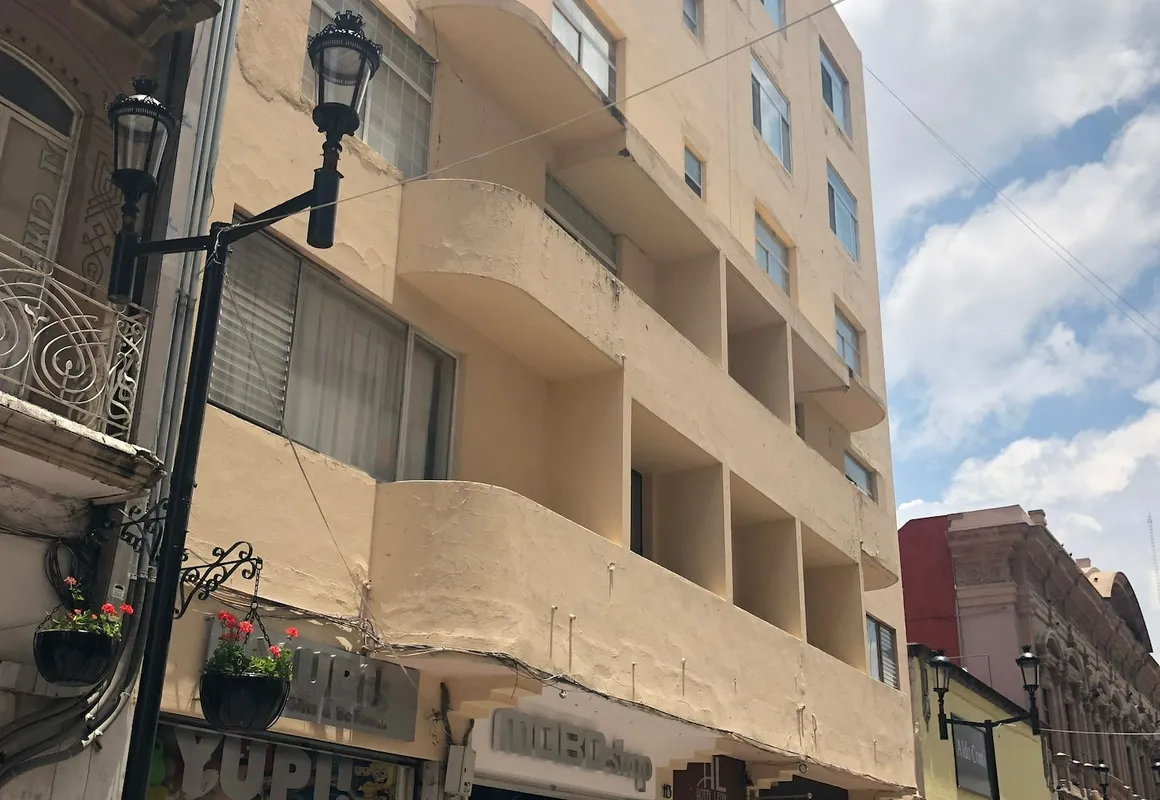 Hotel Leon hotel hero