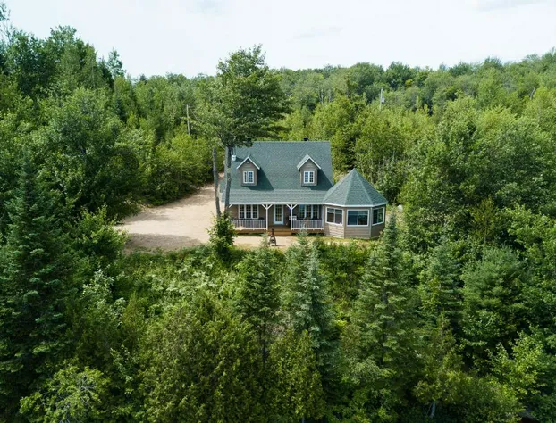 Pourvoirie du Lac Blanc hotel detail image 3