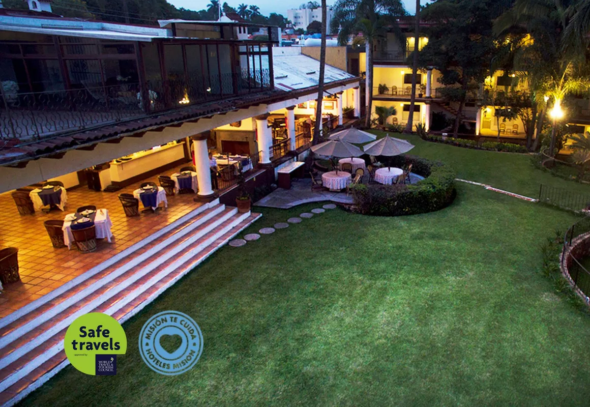 Mision Grand Cuernavaca hotel hero