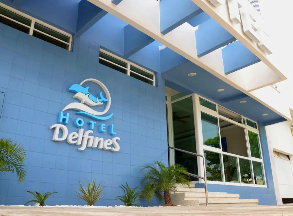 Hotel Delfines hotel hero