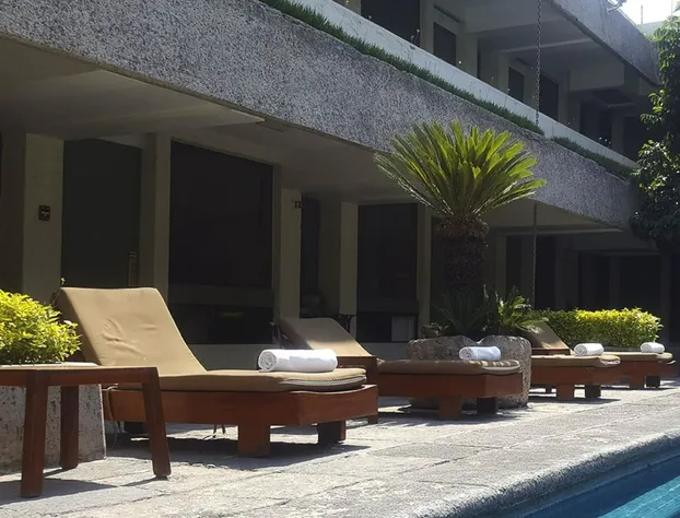 NEhotel Nueva Estancia hotel detail image 1