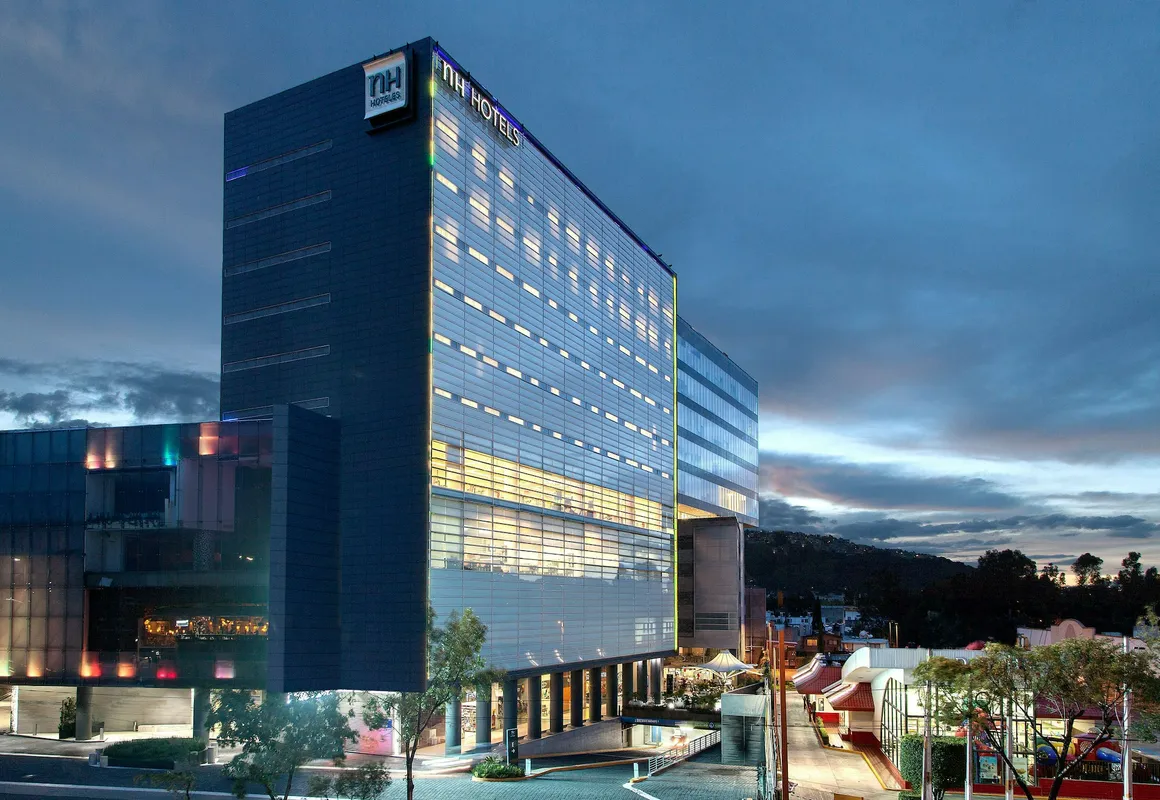 NH Valle Dorado hotel hero