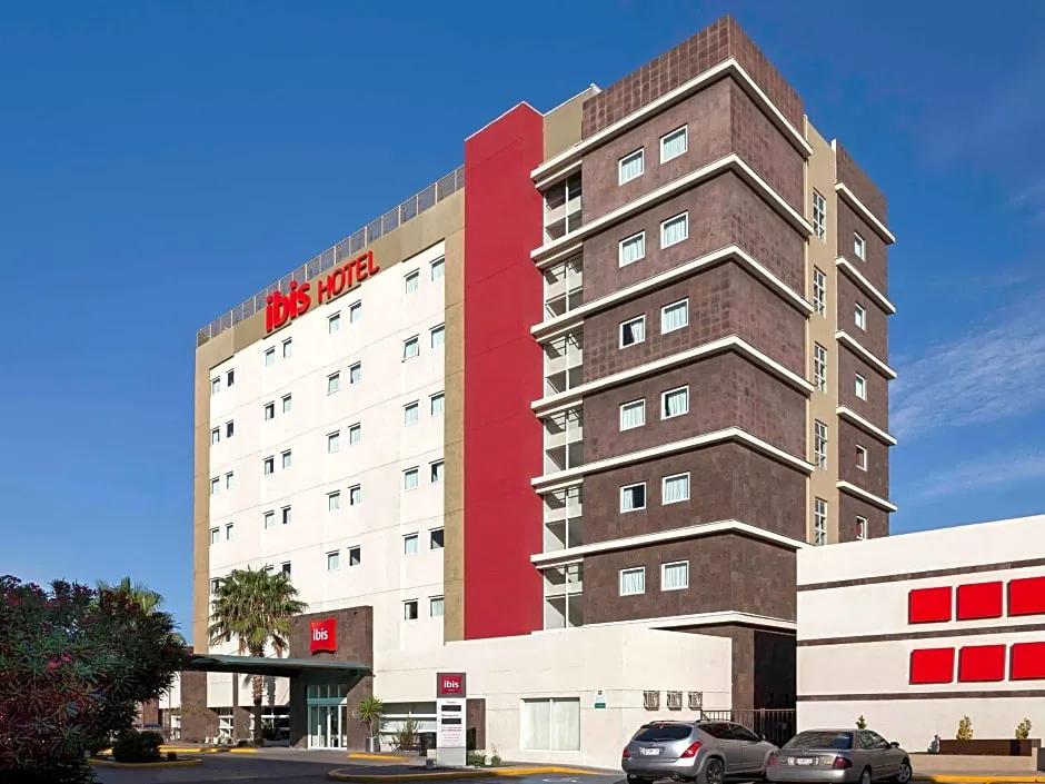 ibis Chihuahua hotel hero